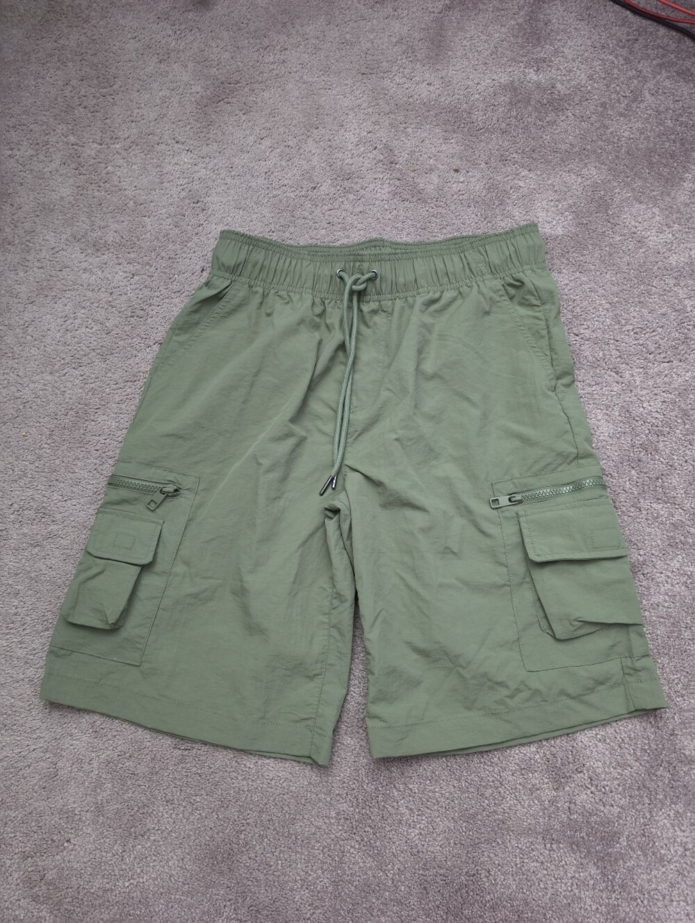NWT Vault 36 Nylon Cargo Shorts Olive Green Mens Small